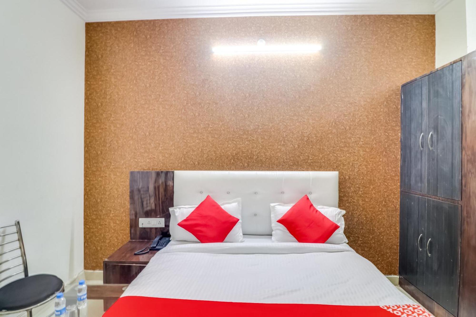 Hotel O Rodstar Chinhat Extérieur photo