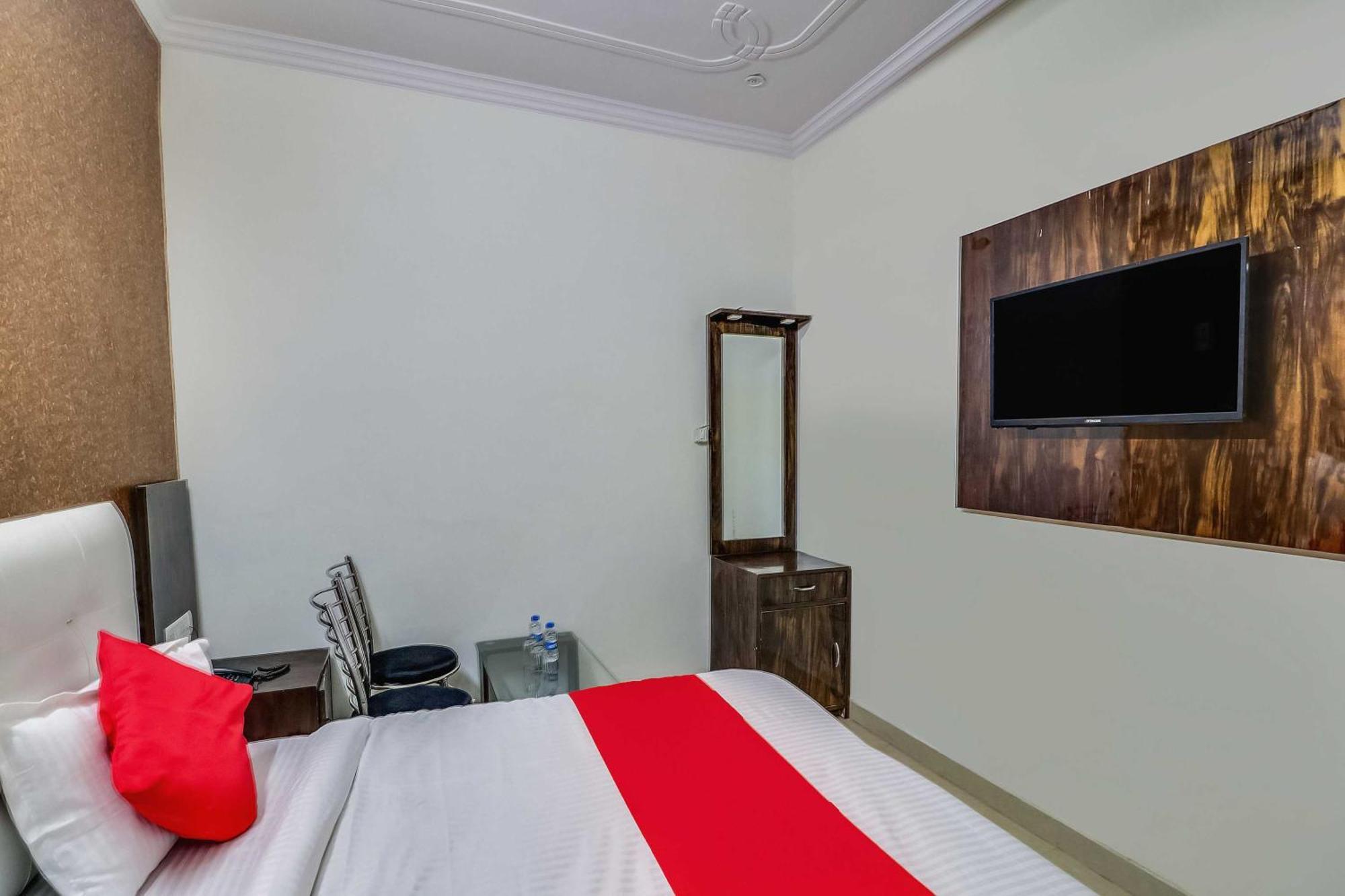 Hotel O Rodstar Chinhat Extérieur photo