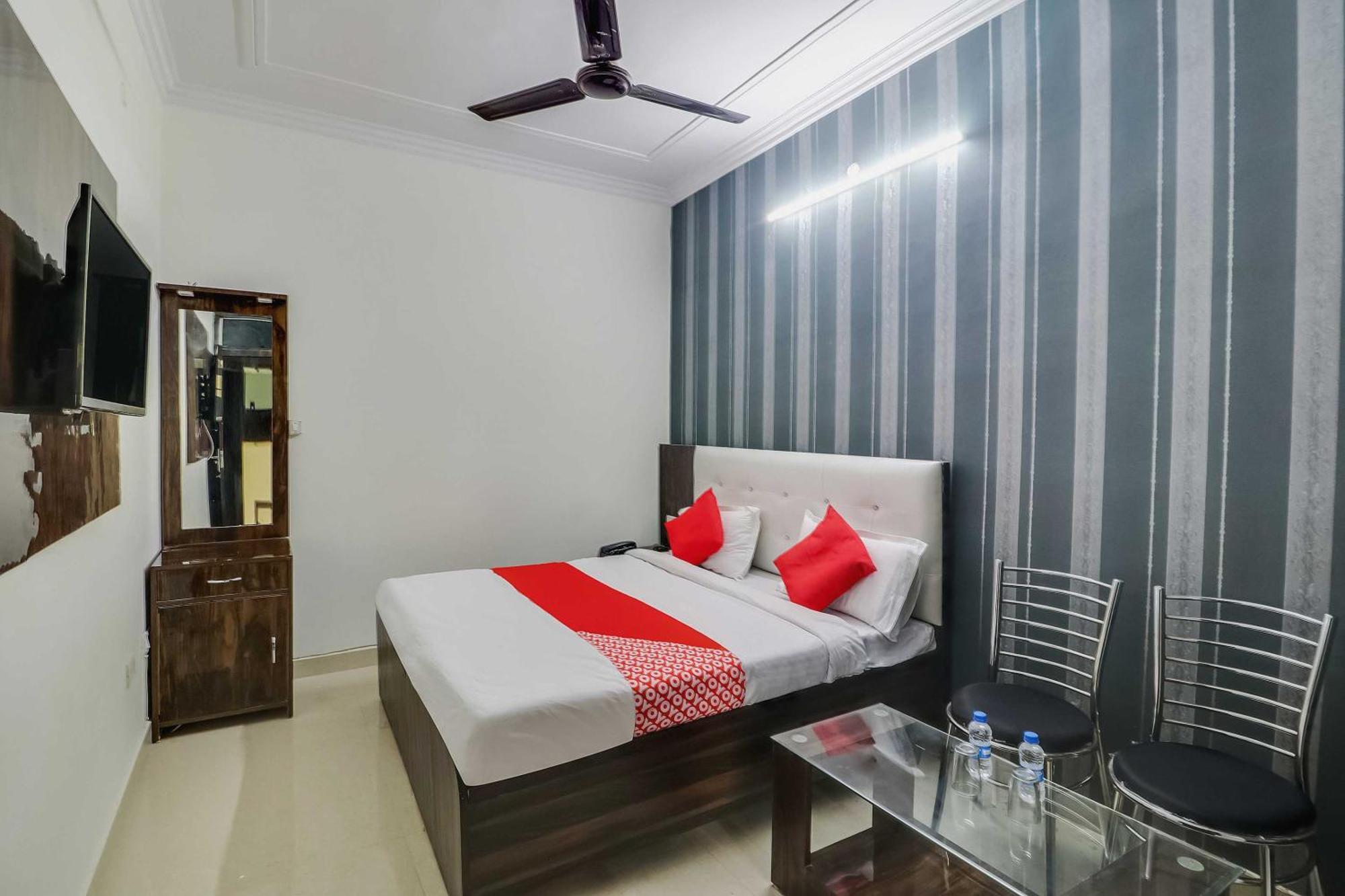 Hotel O Rodstar Chinhat Extérieur photo