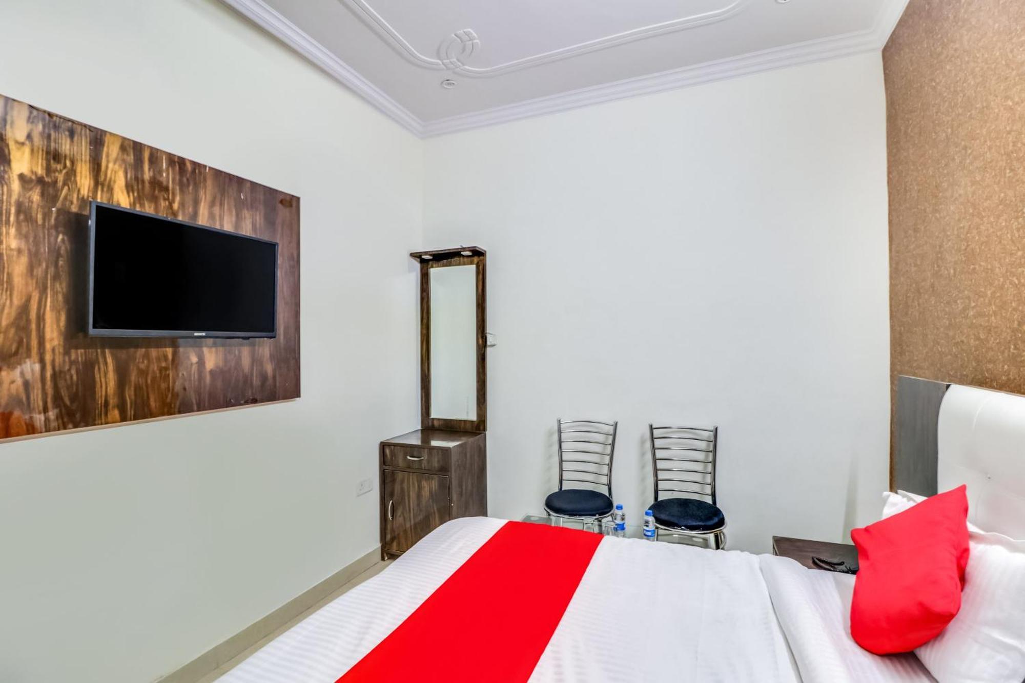 Hotel O Rodstar Chinhat Extérieur photo